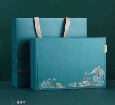 картинка Подарочный набор Цин Фэн с чаем от интернет магазина